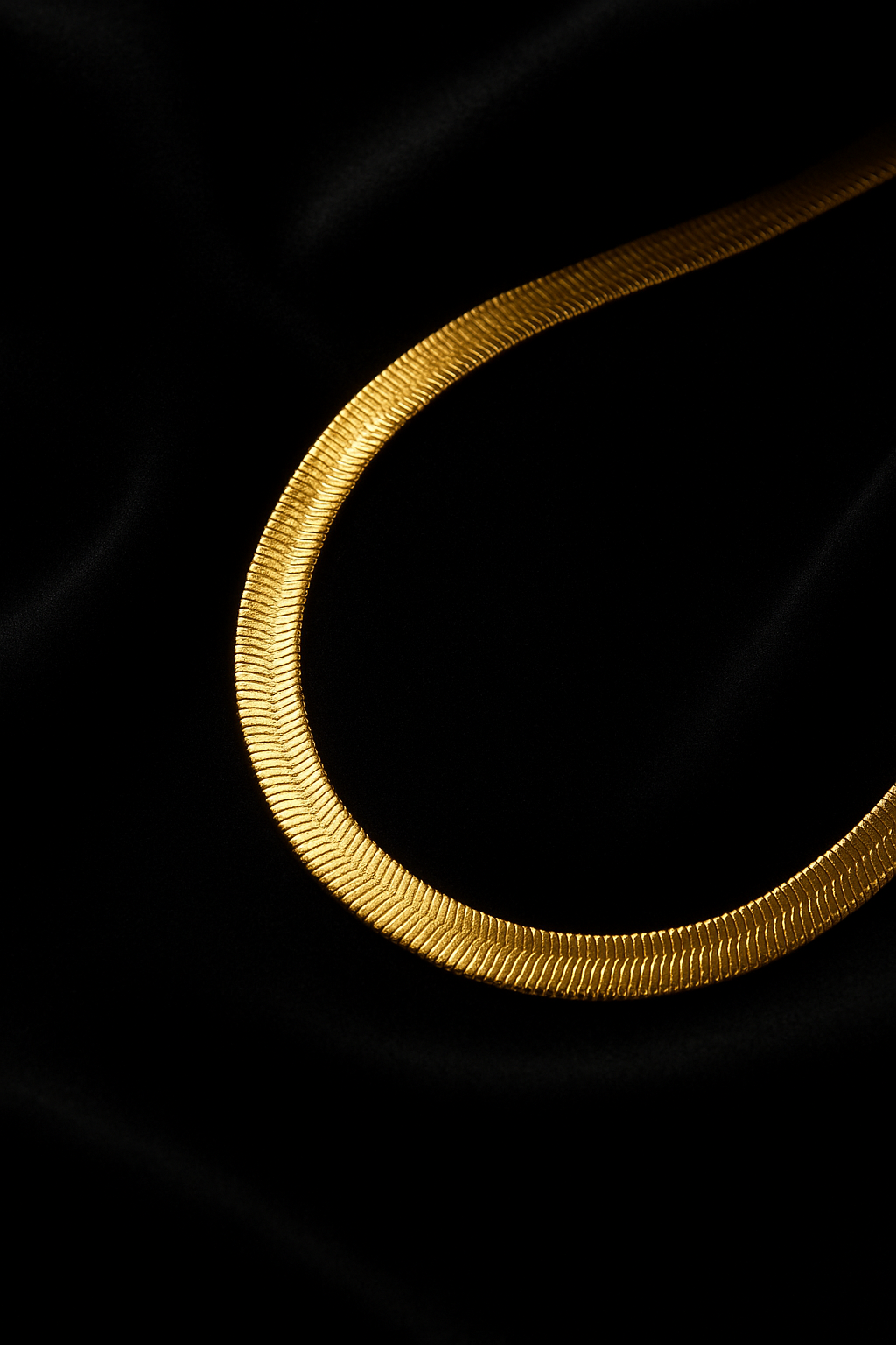 Herringbone gold necklace | Women